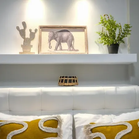 Lighthouse 17 Thessalonique