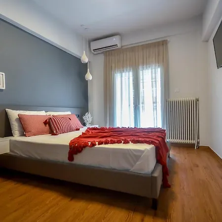 Lighthouse 17 * Thessaloniki