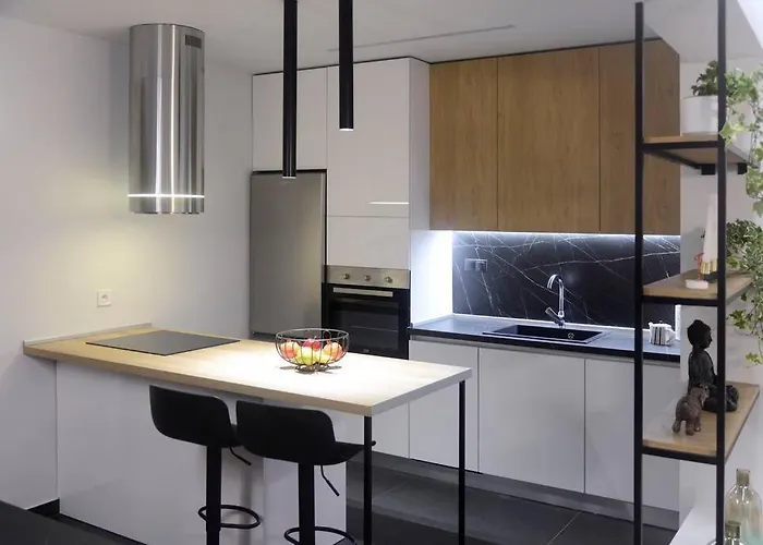 Lighthouse 17 * 塞萨洛尼基