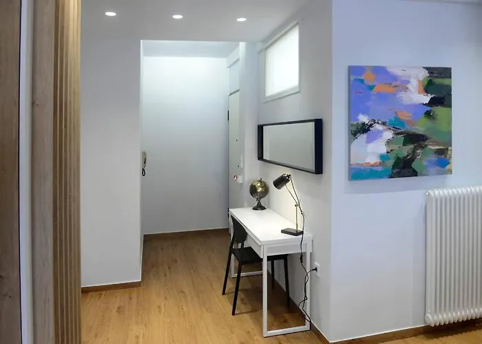 Lighthouse 17 公寓 *