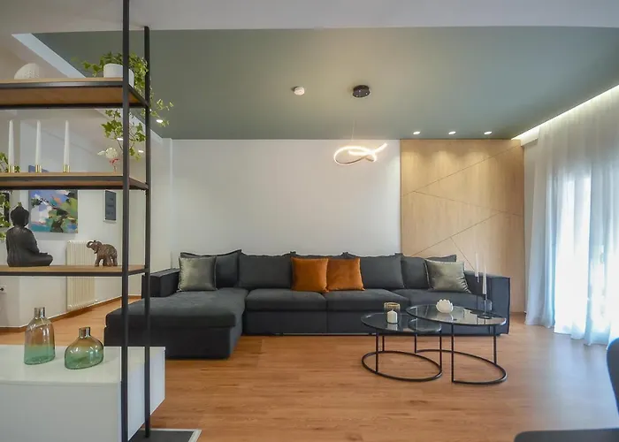 Lighthouse 17 塞萨洛尼基