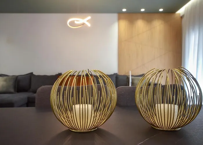 Lighthouse 17 塞萨洛尼基