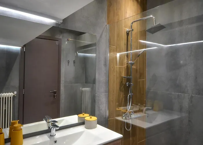 Lighthouse 17 塞萨洛尼基